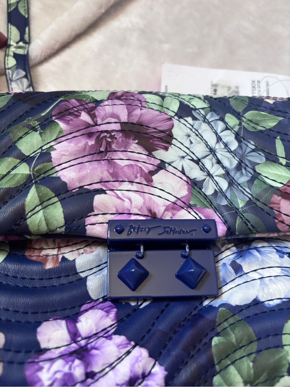 Betsey Johnson Xoellie Floral Crossbody Bag NWT Blue Purple Quilted - Picture 4 of 12
